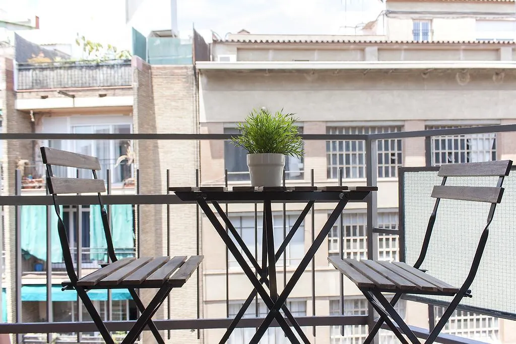 Flateli Roger 6 Apartamento Barcelona 0*,  Espanha